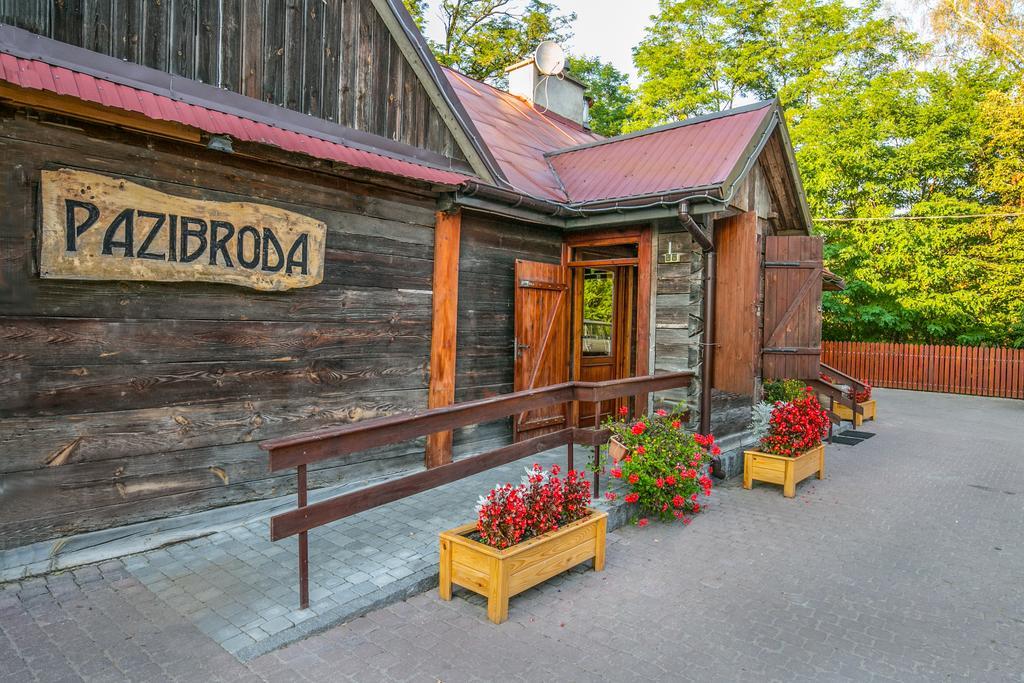 Gospoda Pazibroda Maków Mazowiecki Exterior foto